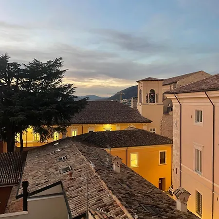 Apartamento Dimora Del Capitano LʼAquila